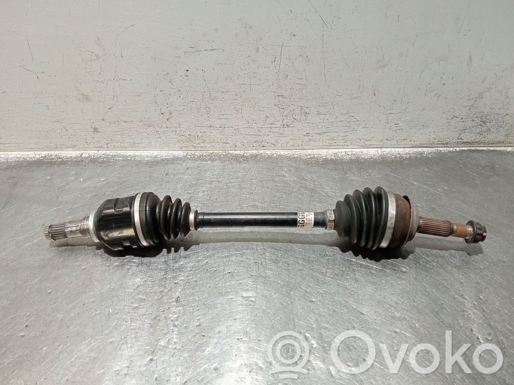 Toyota Yaris Priekšējā pusass 