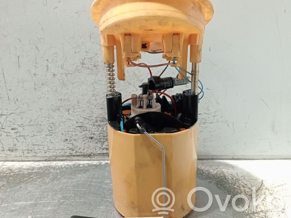 Pompe à carburant   6763886,A2C53025282