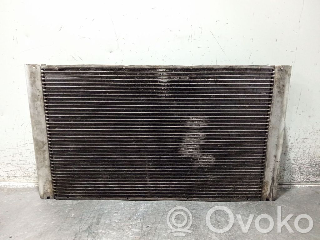 BMW 5 E60 E61 Radiateur de refroidissement 