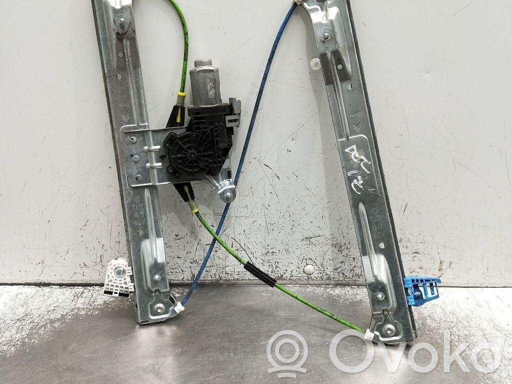 Citroen C3 Manualny podnośnik szyby drzwi przednich 