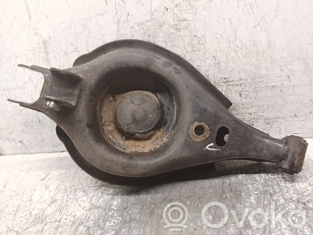 Rear control arm