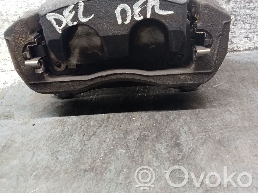 Caliper de freno delantero