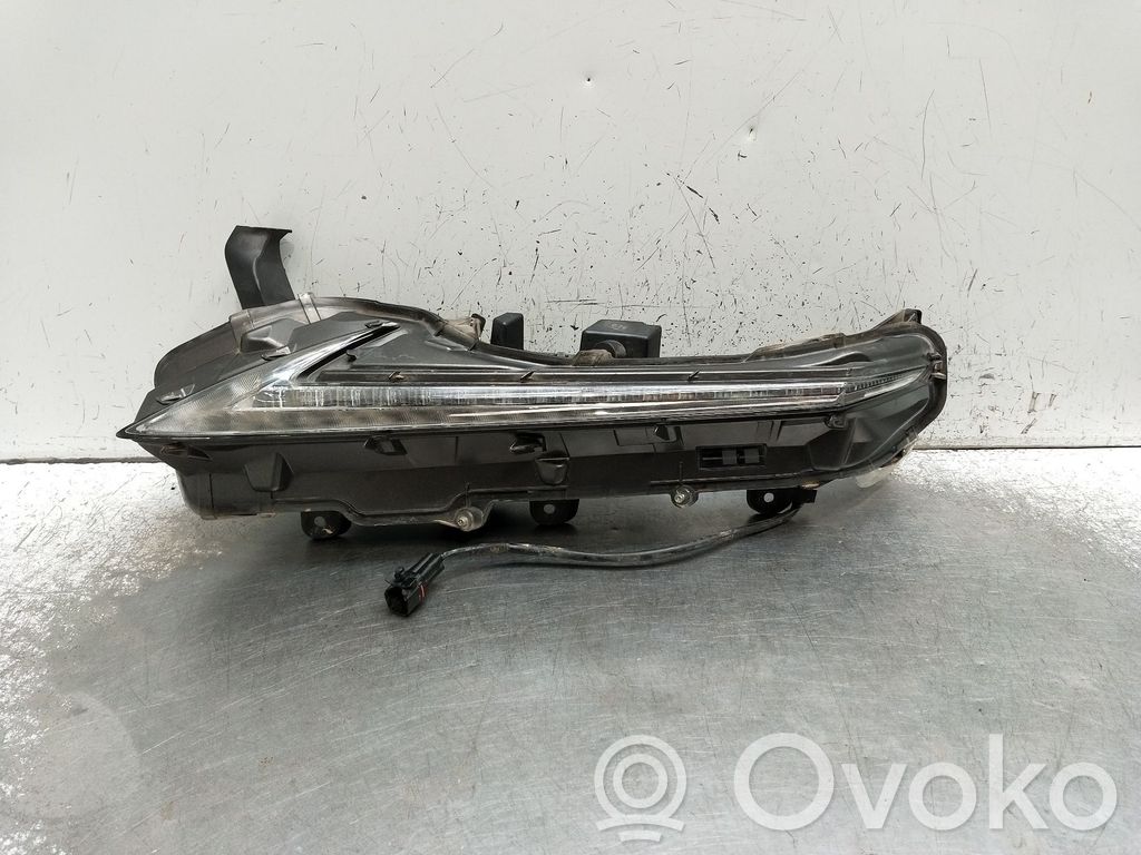 Headlight/headlamp   LUZDIURNA