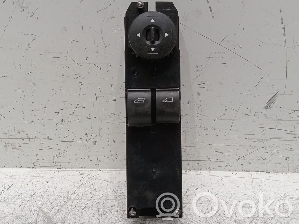 Interruptor del elevalunas eléctrico   DT1T14A132FA