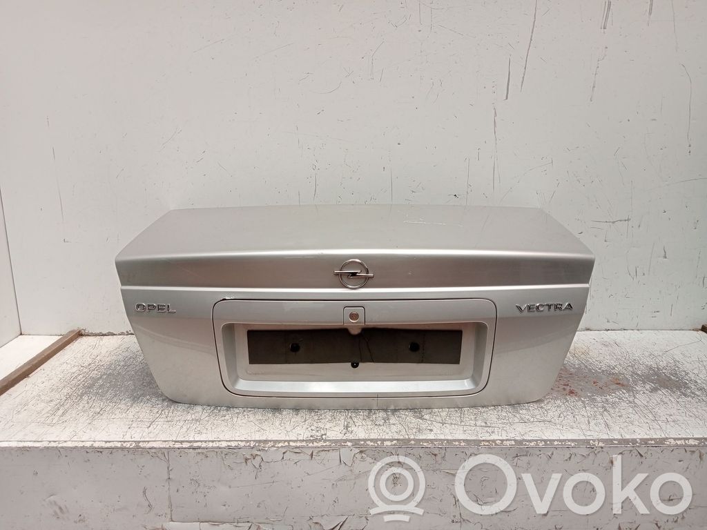 Parcel shelf