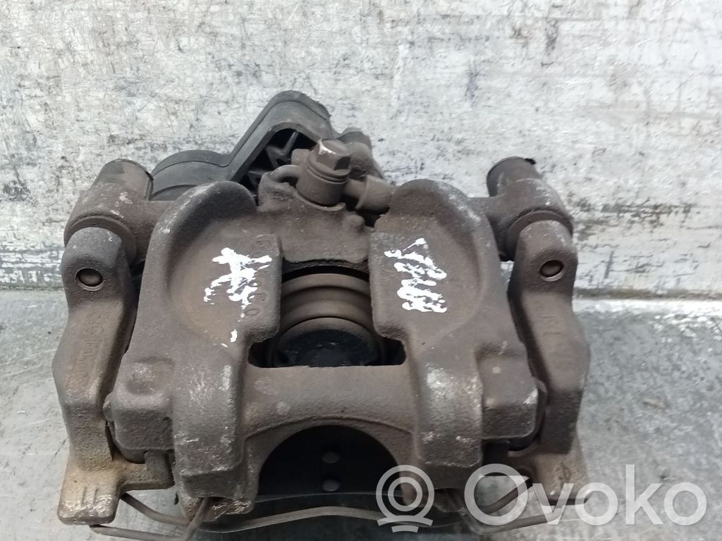 Support d'étrier arrière   DG9C2D250H