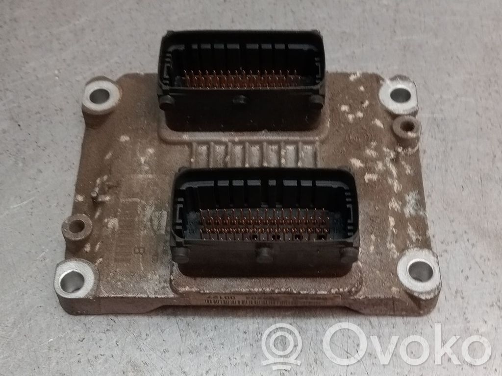 Engine control unit/module   0261208204,1039S04981,00551952730
