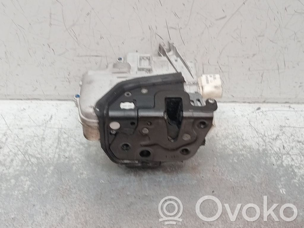 Motor de cierre de puerta trasera   8E1837015AA,4P