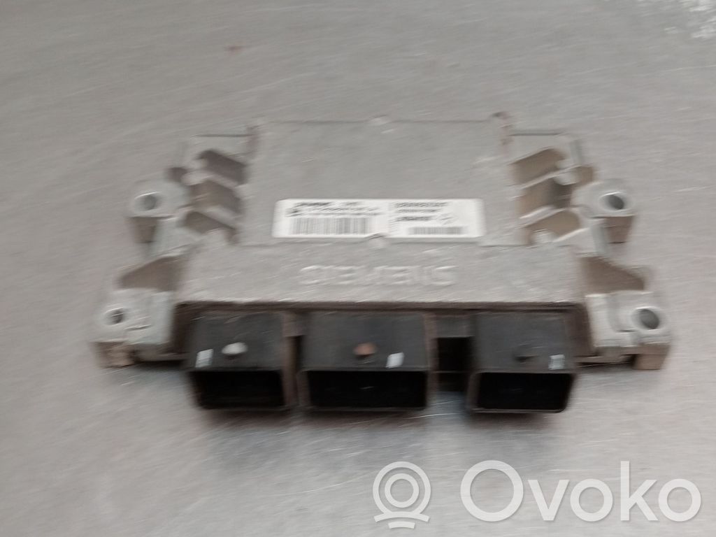 Moottorin ohjainlaite/moduuli   8200522357,S120200105,8200510536