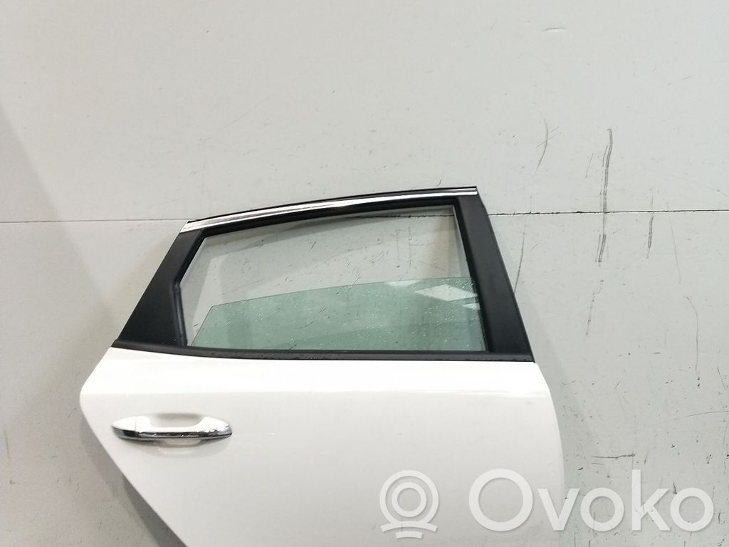 Rear door   4P