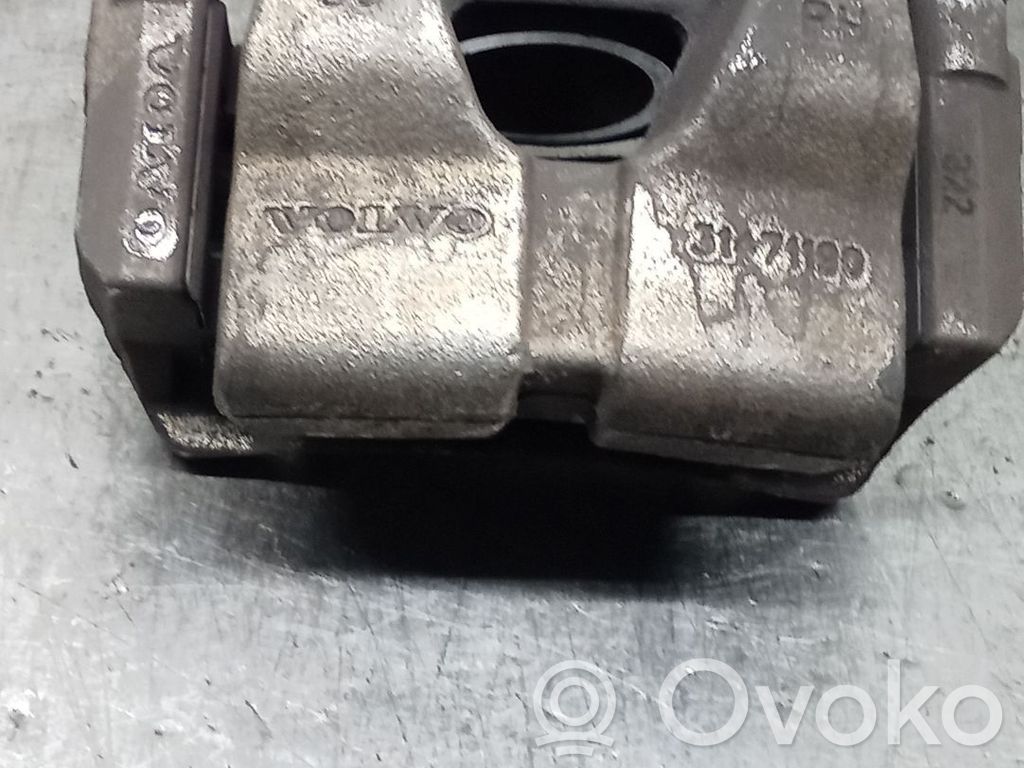 Volvo XC40 Etujarrusatula 
