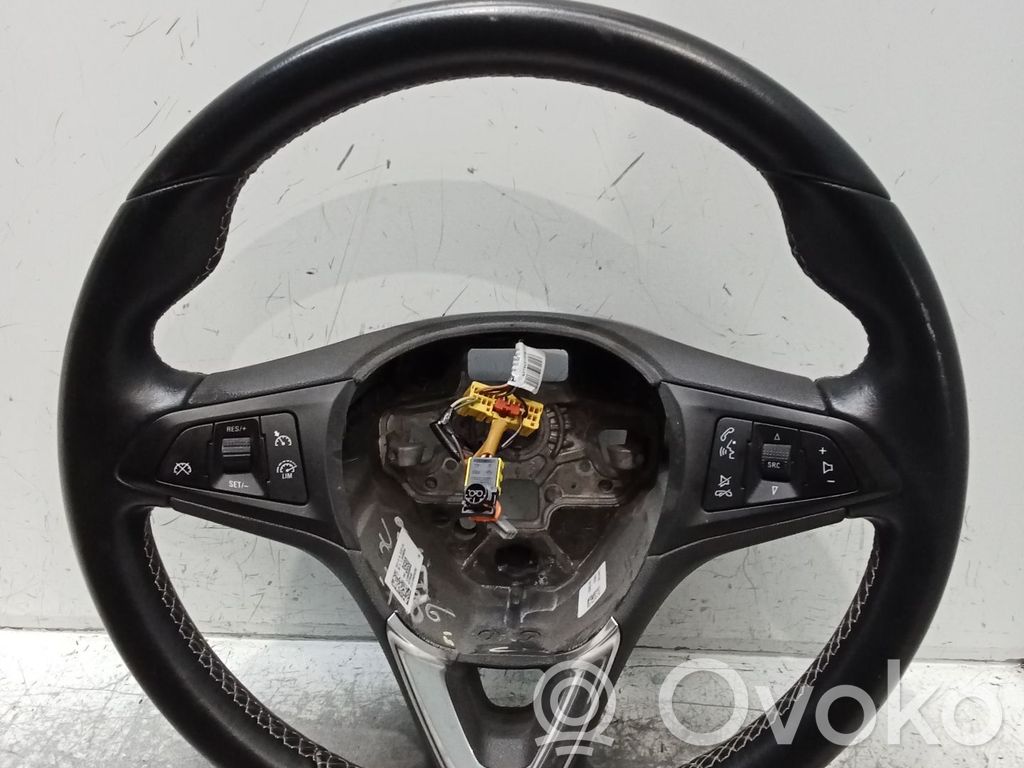 Opel Astra K Ohjauspyörä 