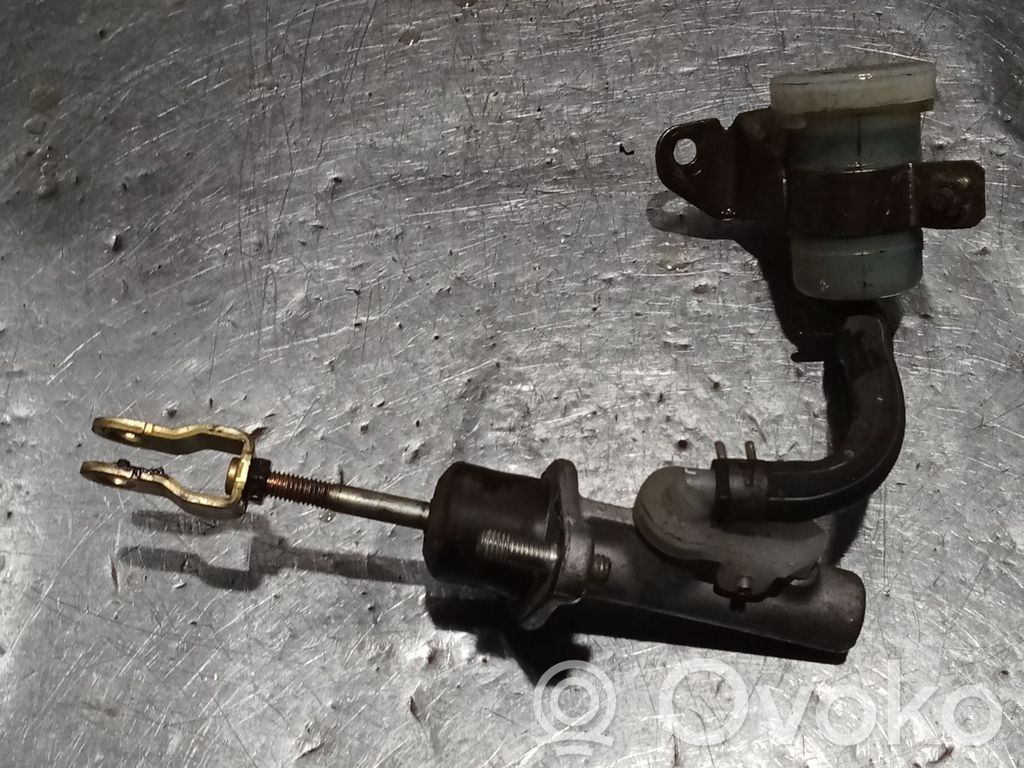 Mitsubishi Montero Sajūga pedālis 