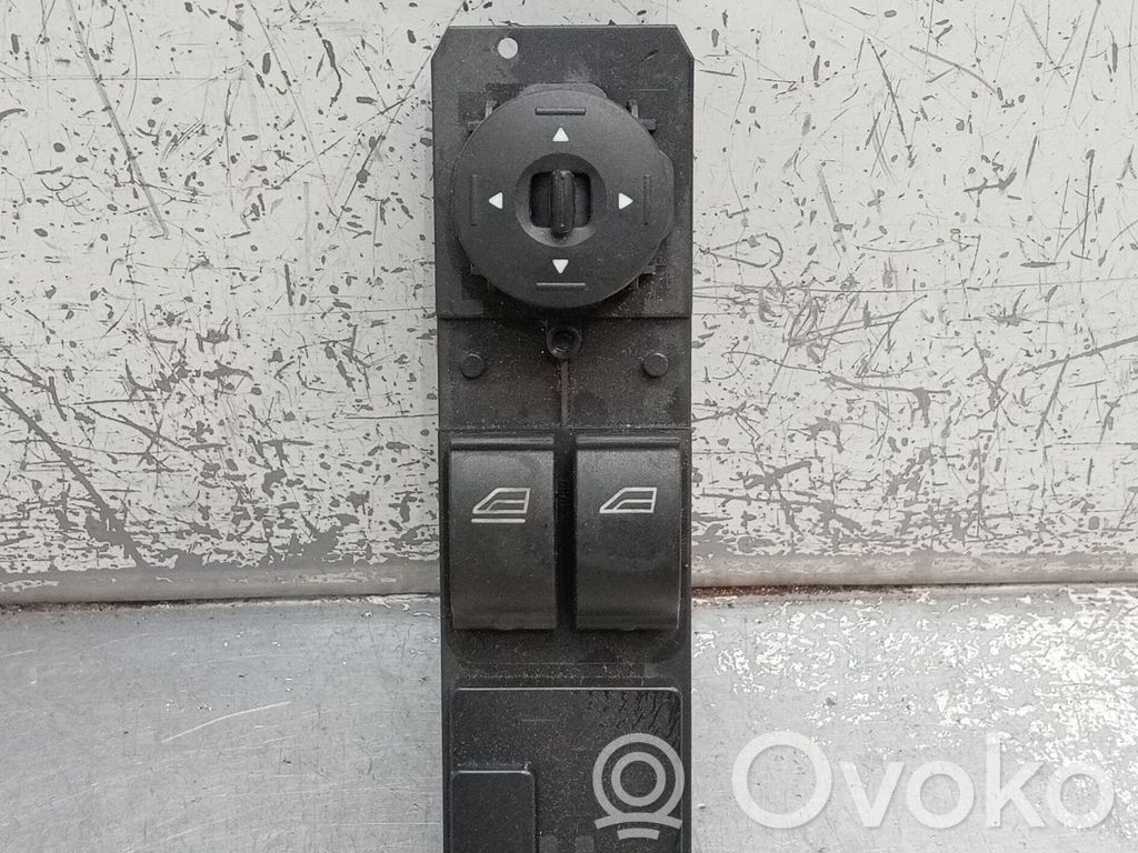 Electric window control switch   AM5T14A132EA,10007630