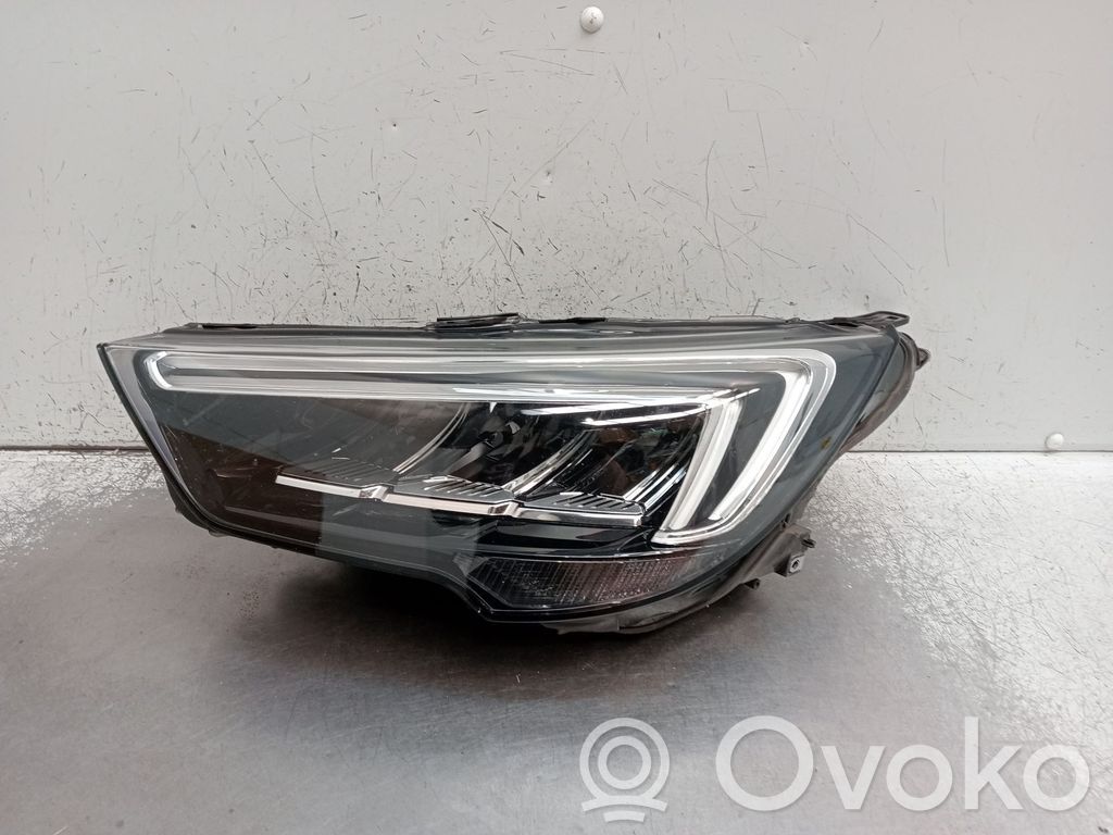 Opel Crossland X Phare frontale 
