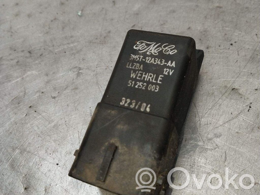 Volvo V50 Hehkutulpan esikuumennuksen rele 