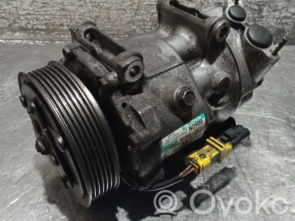 Citroen C4 Grand Picasso Ilmastointilaitteen kompressorin pumppu (A/C) 