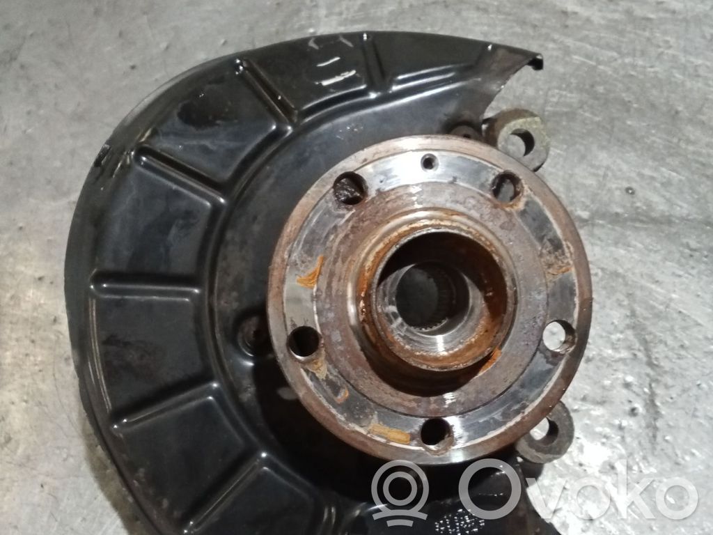 Volkswagen Golf SportWagen Achsschenkel vorne 