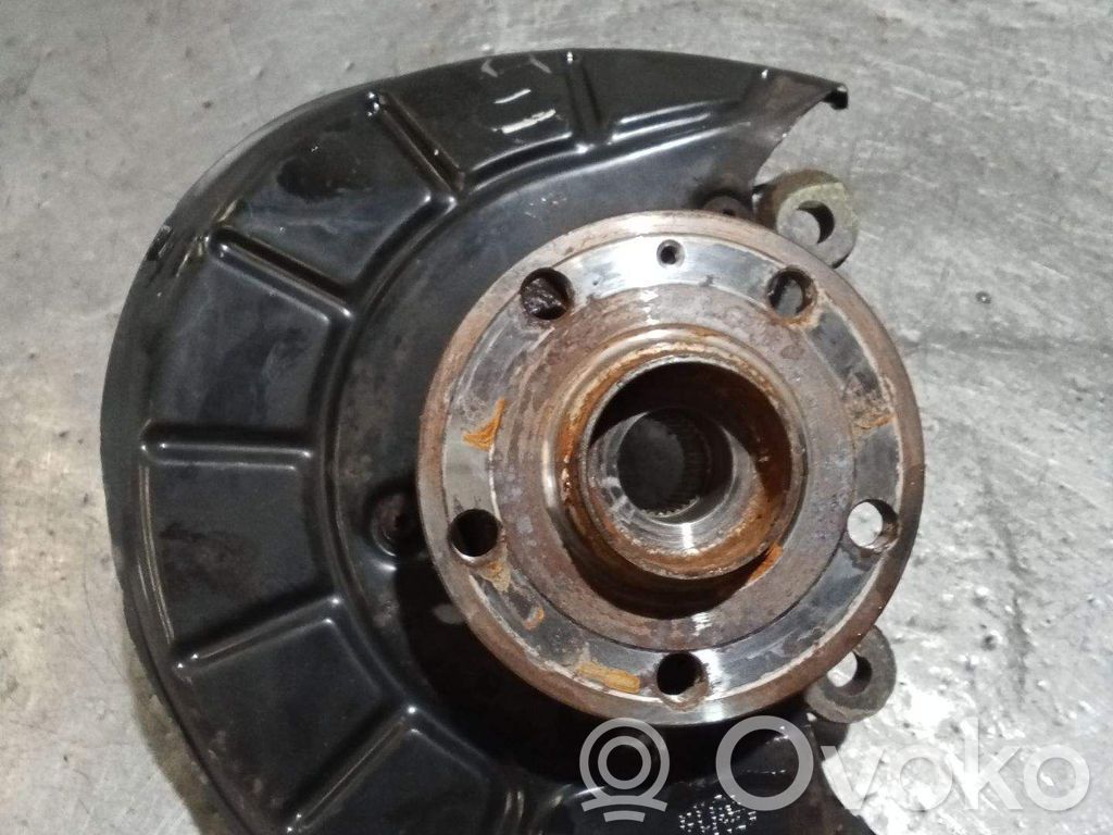 Volkswagen Golf SportWagen Achsschenkel vorne 