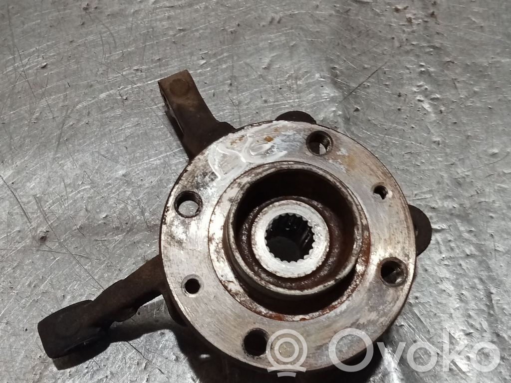 Renault Clio I Mangueta de dirección de rueda delantera 