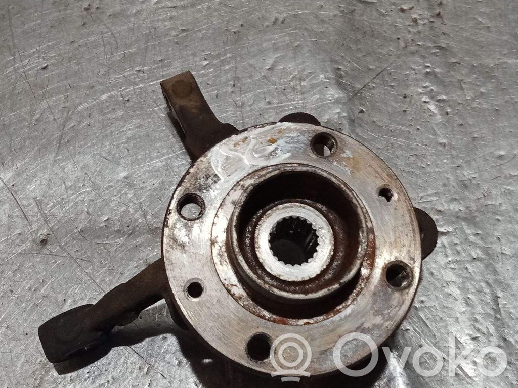 Renault Clio I Priekinis kelmas 