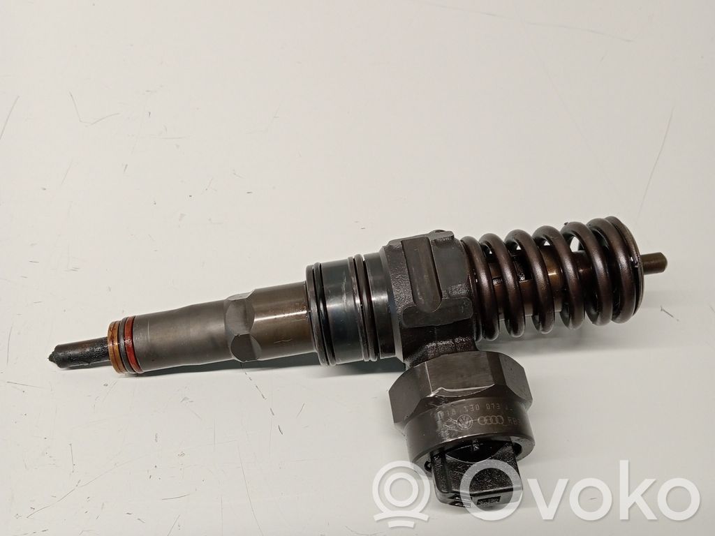 Volkswagen Golf SportWagen Injector combustibil 