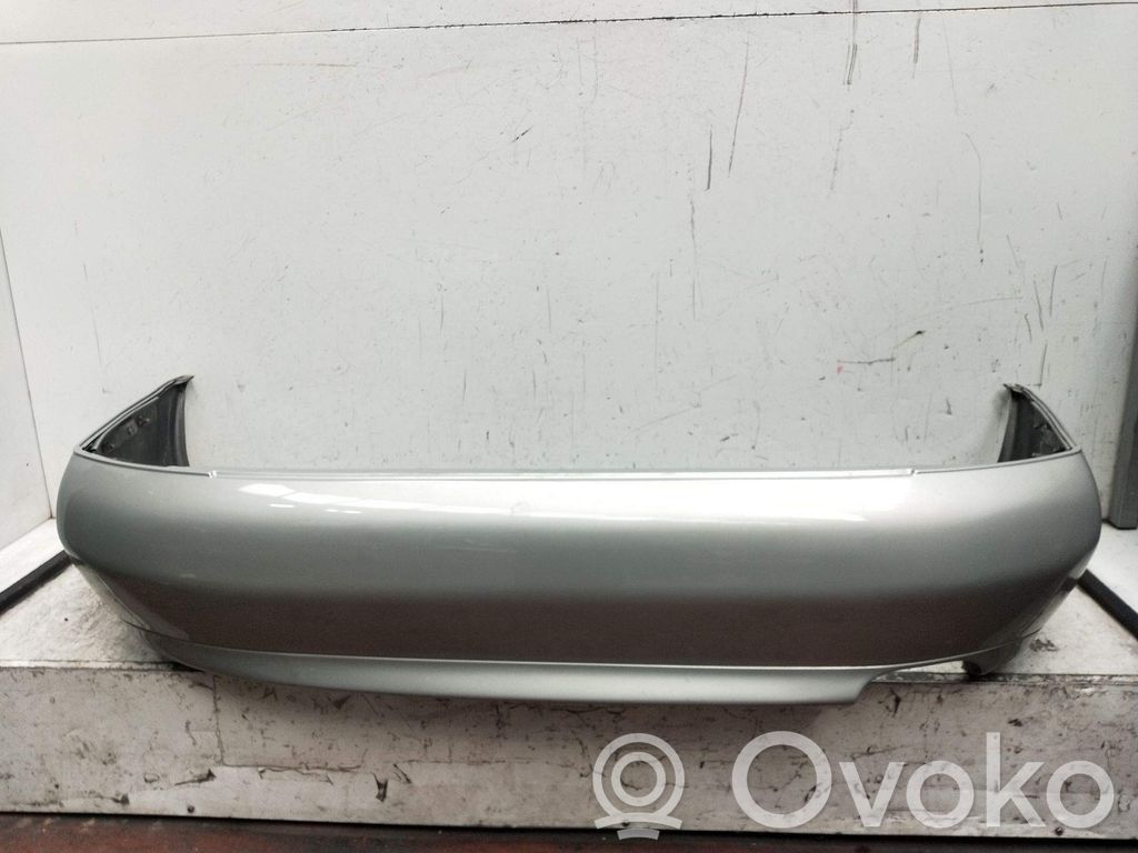 Mitsubishi Carisma Bară spate 