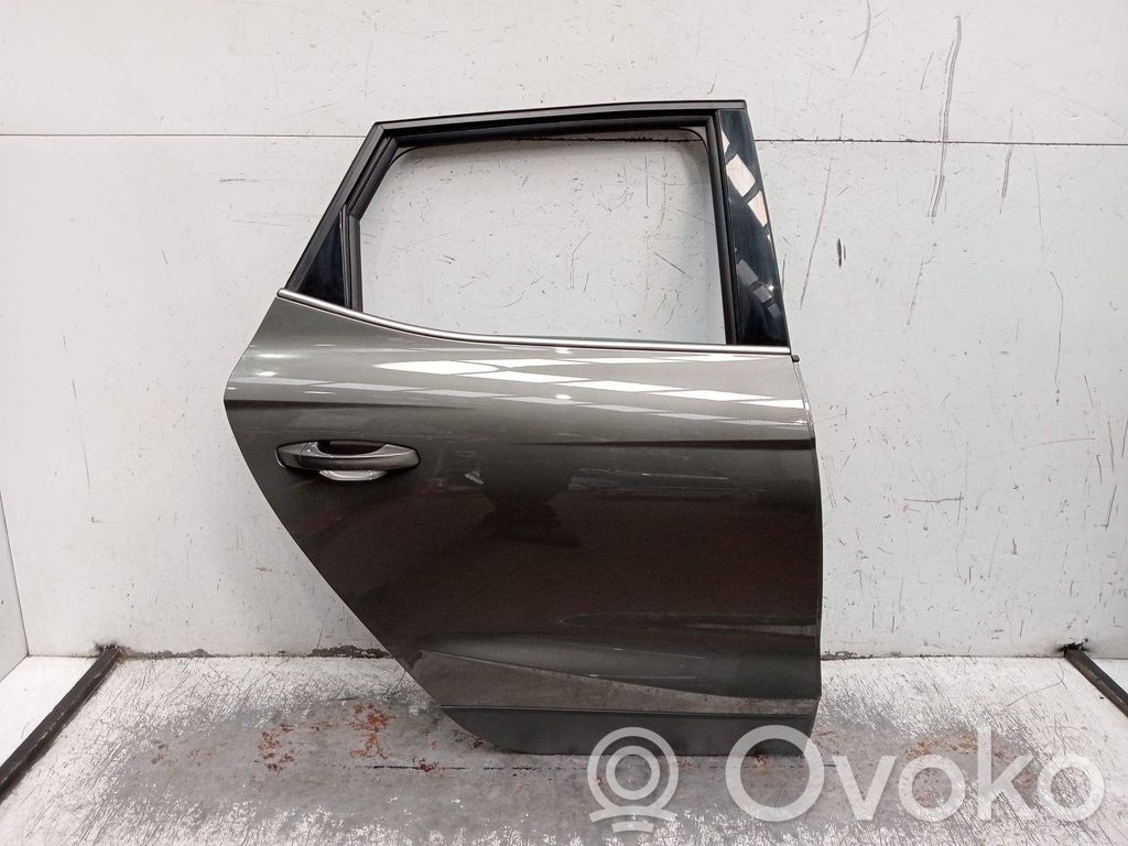 Seat Arona Puerta trasera