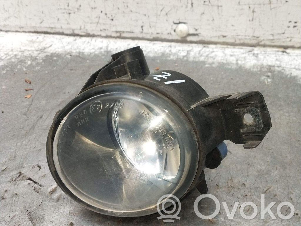 BMW X1 E84 Światło przeciwmgłowe przednie 