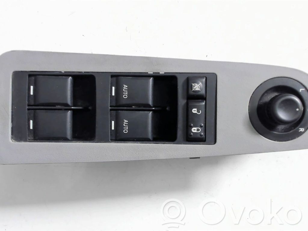 Chrysler 300 - 300C Electric window control switch 