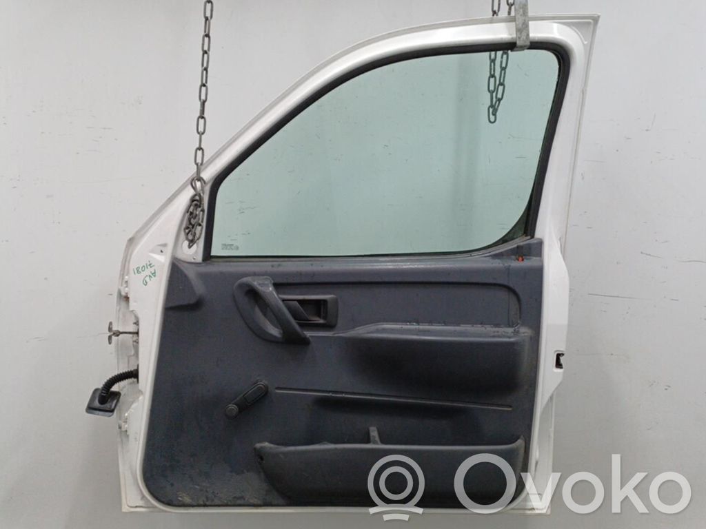 Дверь   9004W2