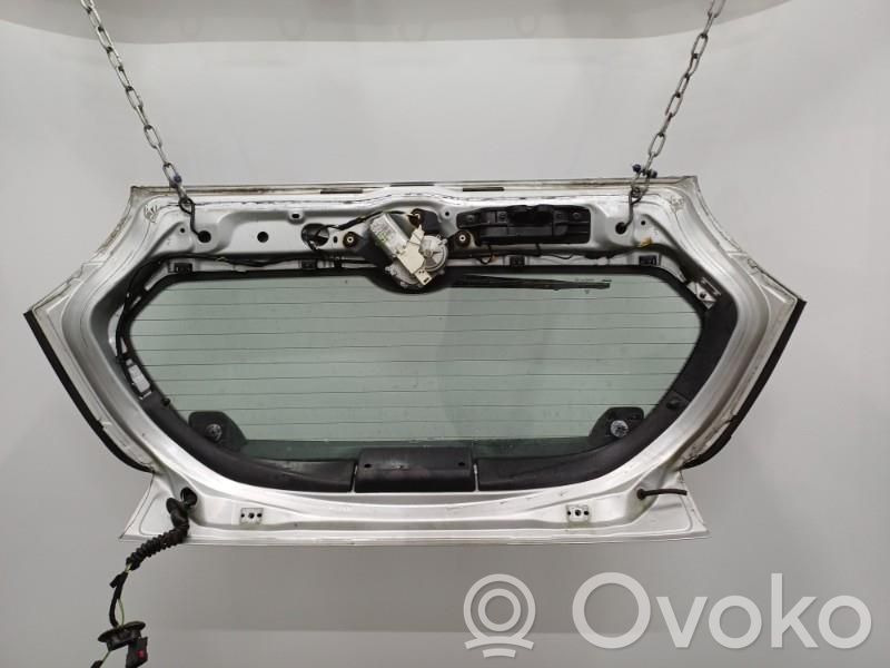 Tailgate/trunk/boot lid   8701S2