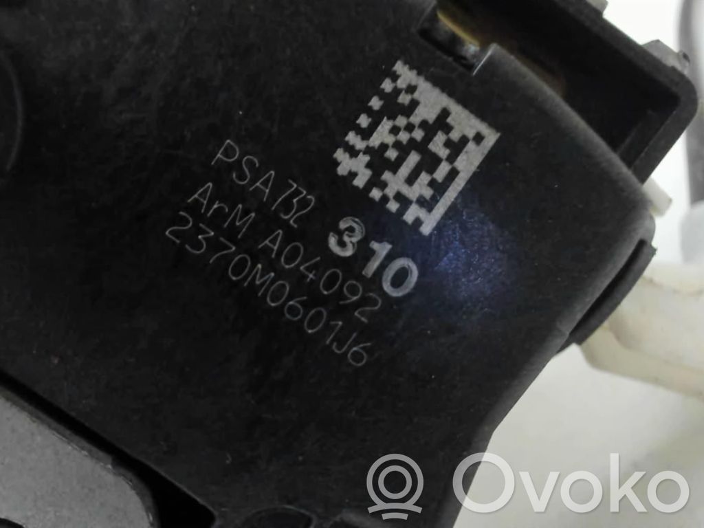 Citroen DS3 Front door lock 