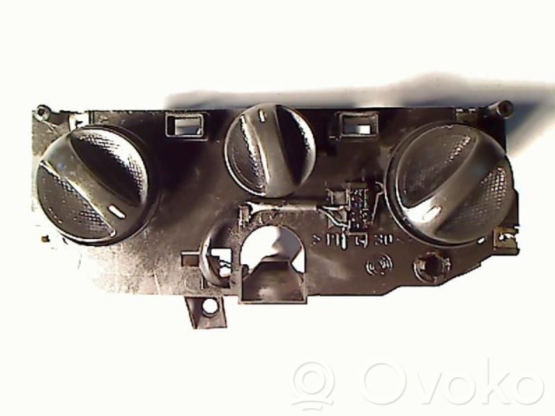Climate control unit   568740100
