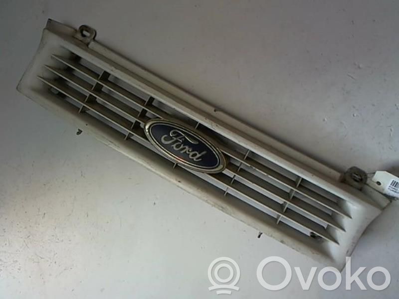 Front grill   90BG8A133BBW