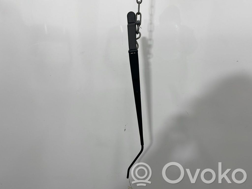 Wischerarm vorne   CC3067321A