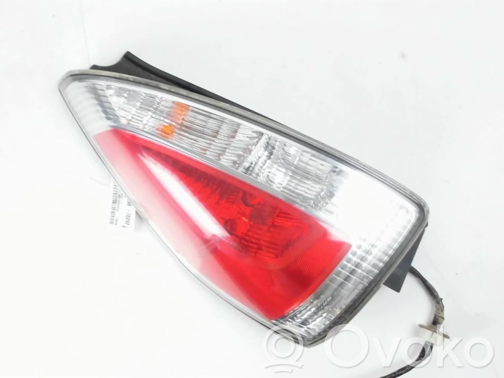 Rear/tail lights   C31751160F