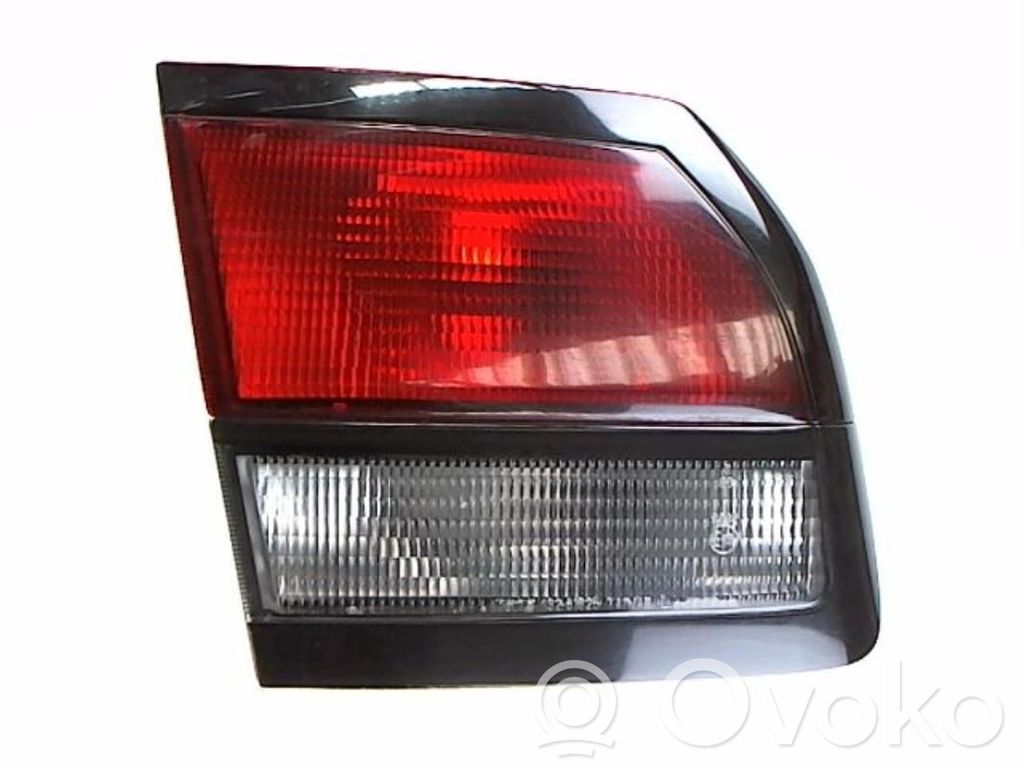Mazda 626 Tailgate rear/tail lights 