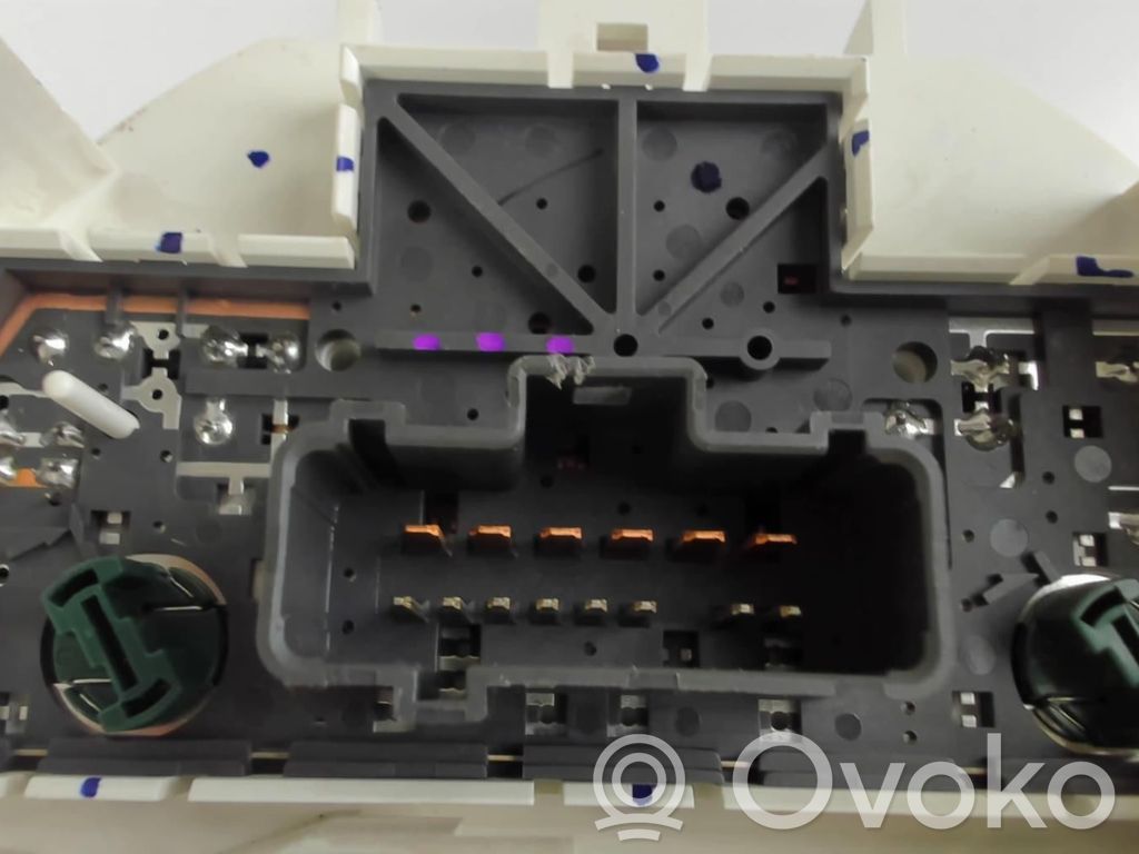 Climate control unit   275003VV3A