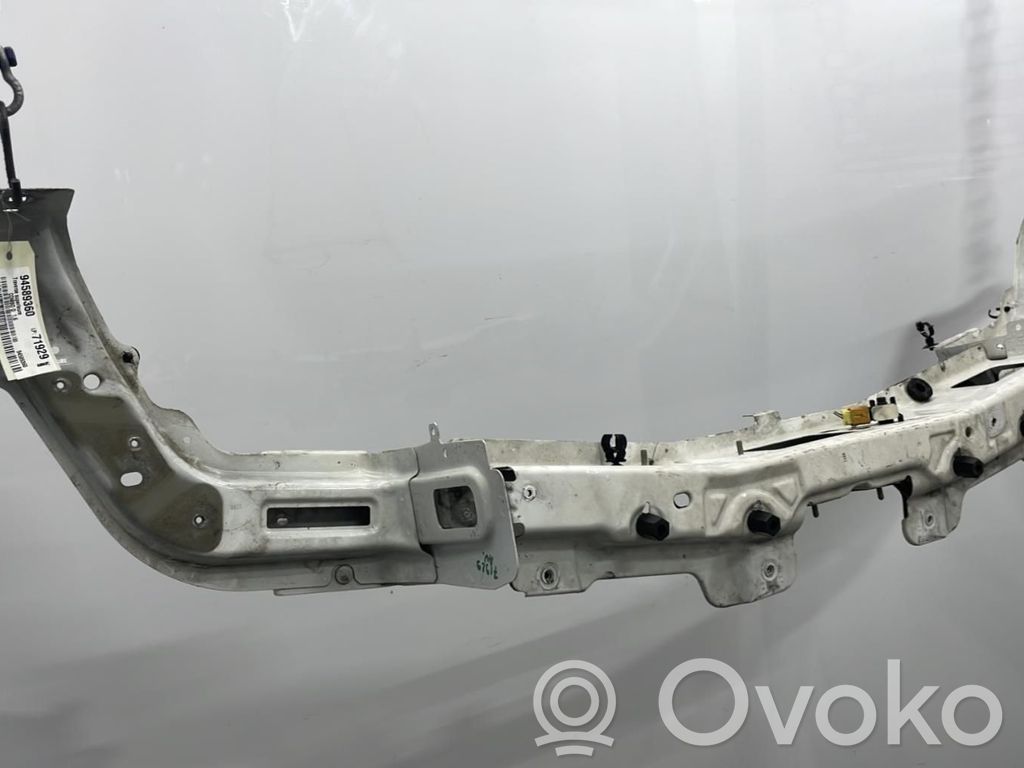 Opel Combo D Верхняя часть панели радиаторов (телевизора) 