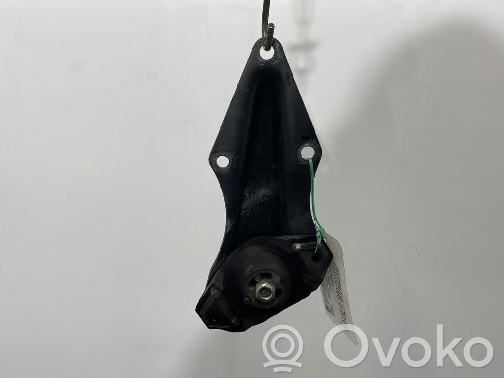 Engine mount bracket   183924