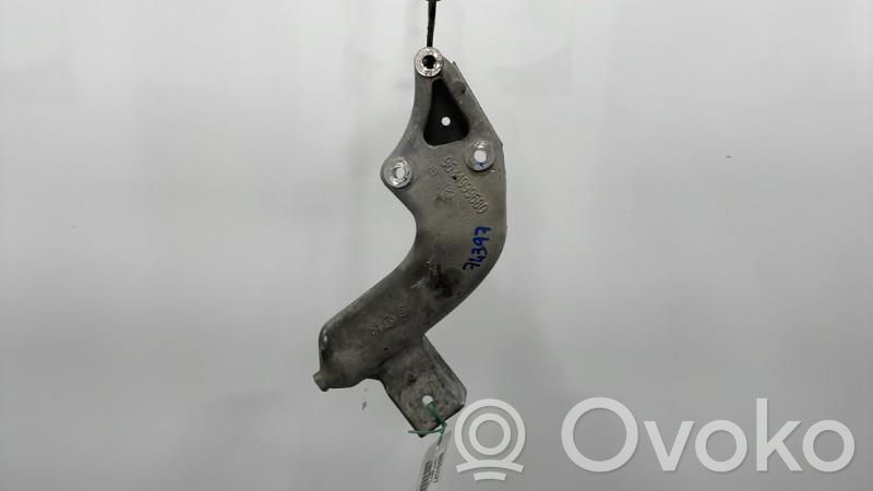Peugeot 206+ Engine mount bracket 