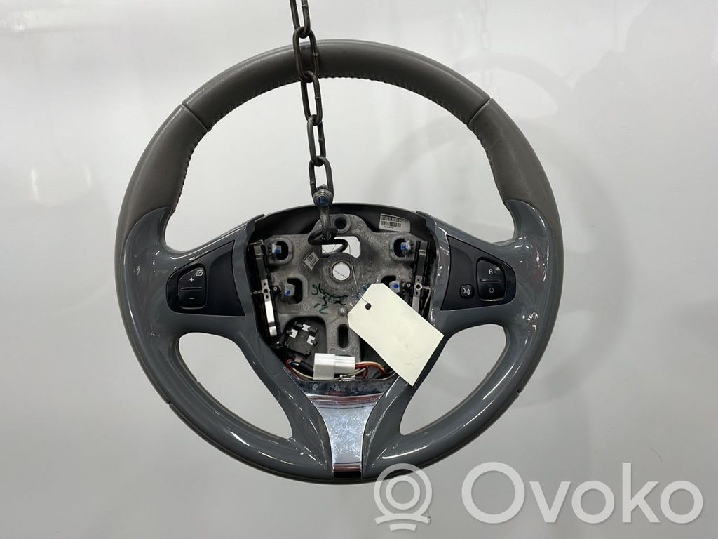 Renault Captur Steering wheel 