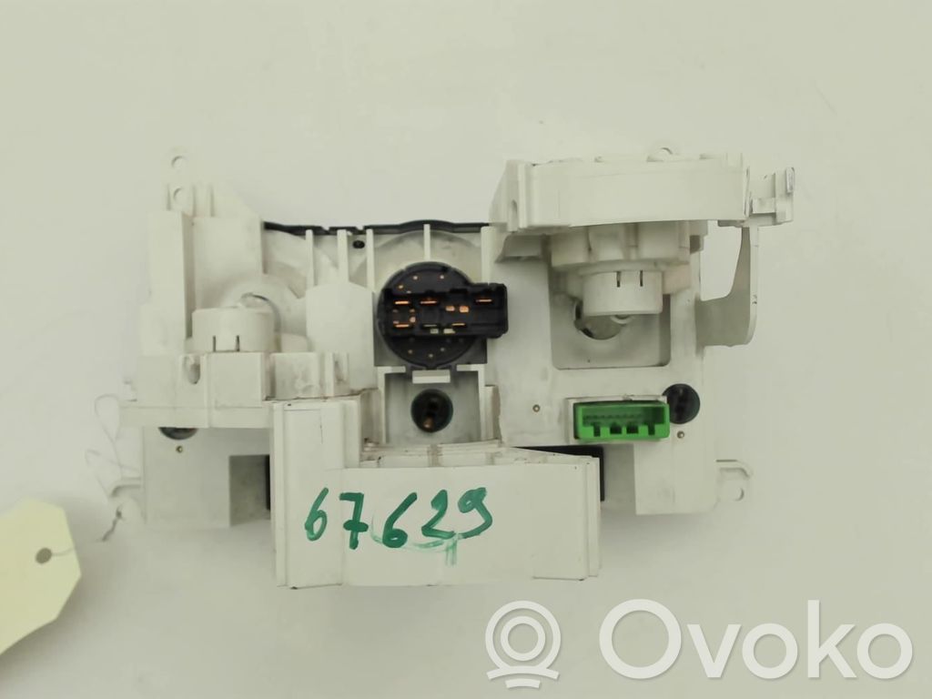 Climate control unit   7440086G10