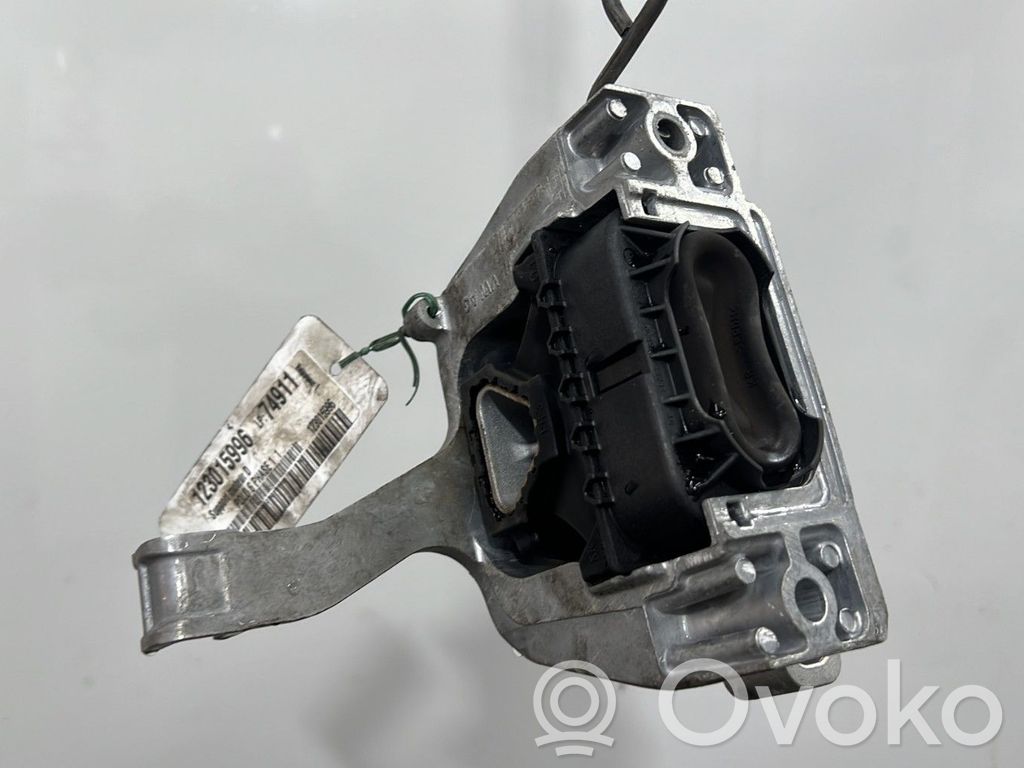 Engine mount bracket   2Q0199262K