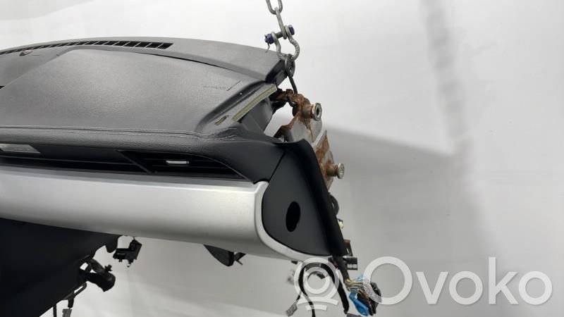 Ford Mustang VI Panel de instrumentos 