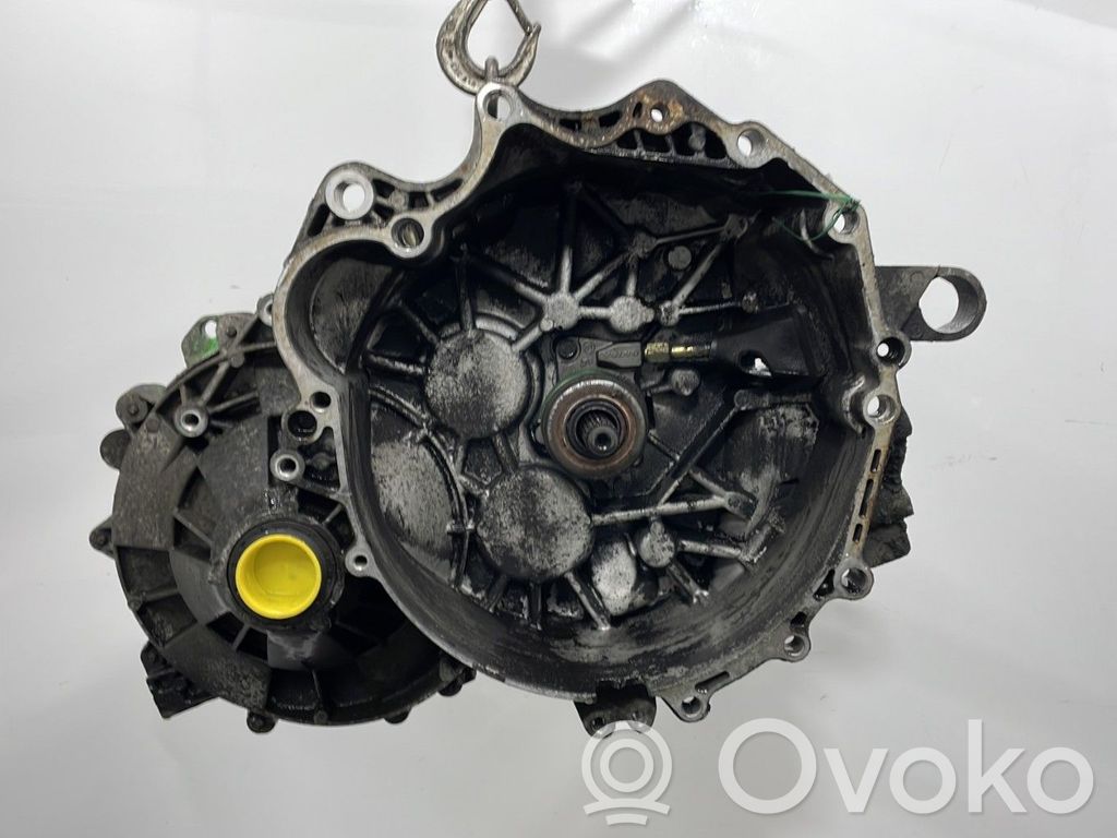 Volvo S80 Manualna 5-biegowa skrzynia biegów 