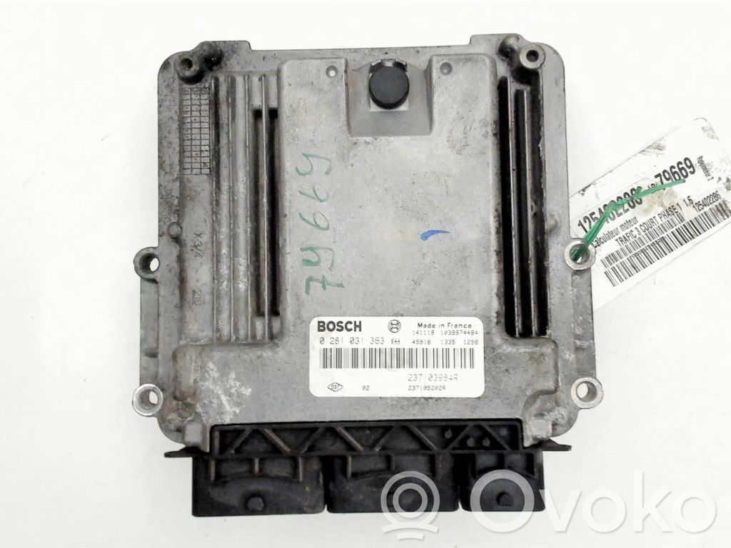 Renault Trafic III (X82) Engine control unit/module 