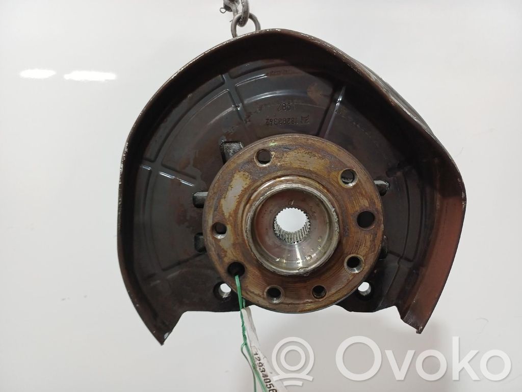 Opel Meriva B Fuzetă butuc roată față 