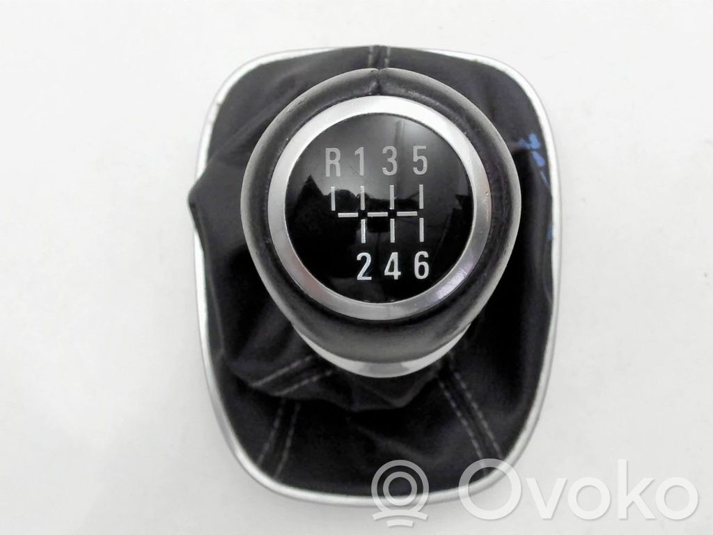 Opel Corsa E Rivestimento in pelle/manopola della leva del cambio